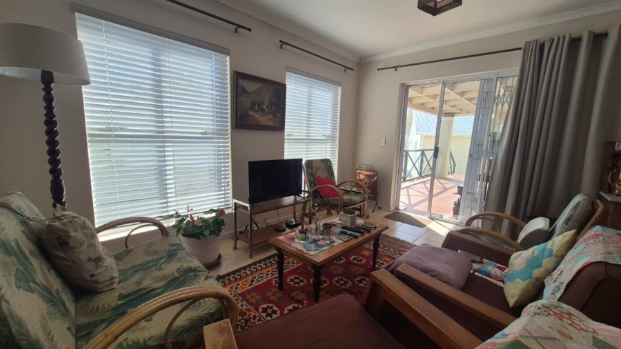 4 Bedroom Property for Sale in Langerug Western Cape